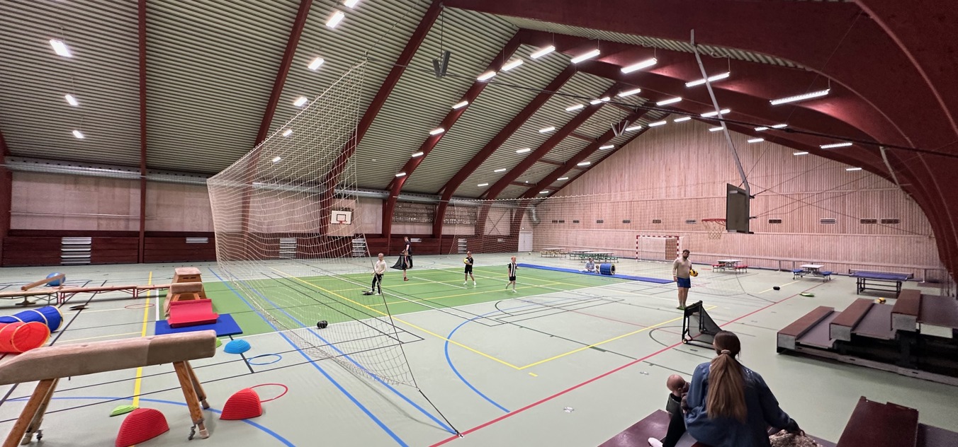 Ítróttarhøllin í Trongisvági verður nú meira opin fyri almenninginum