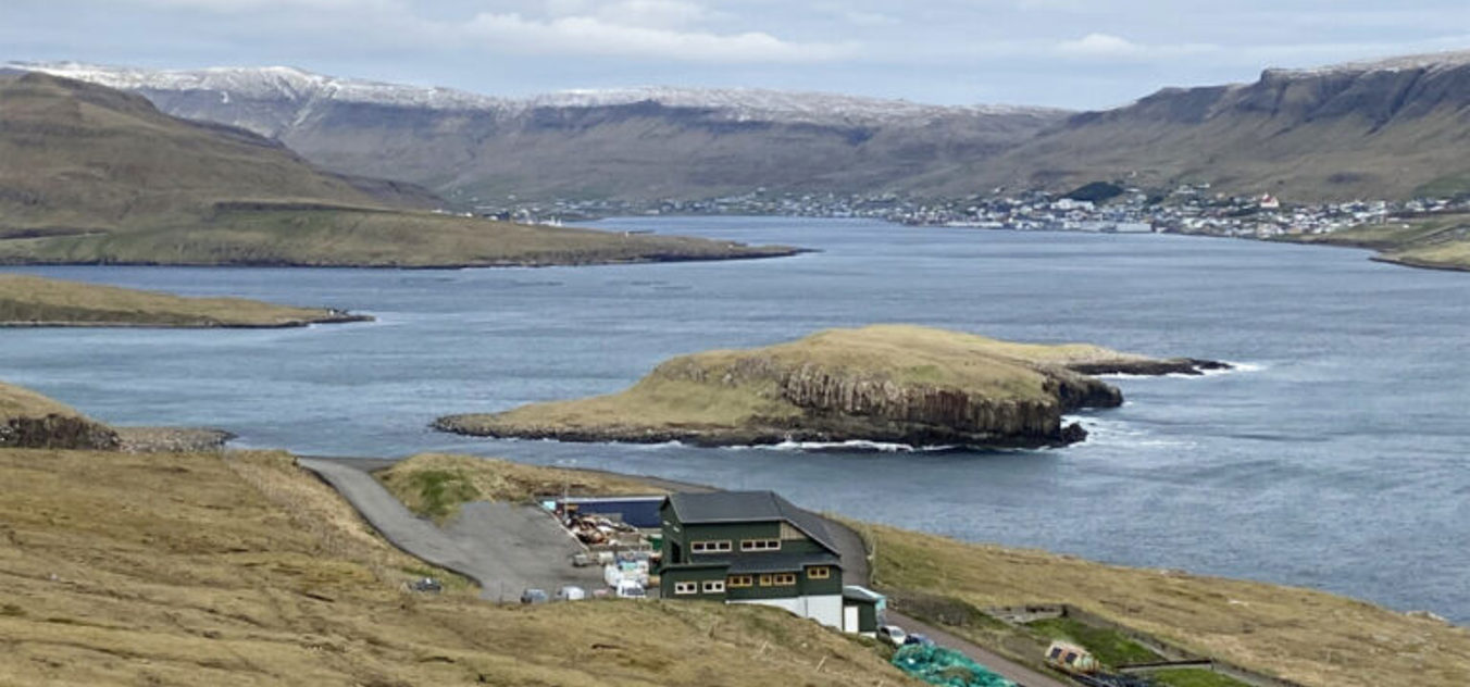 MÓTTØKAN Í TRØLLAVÍK STONG SEINNAPARTIN Í MORGIN 16/4