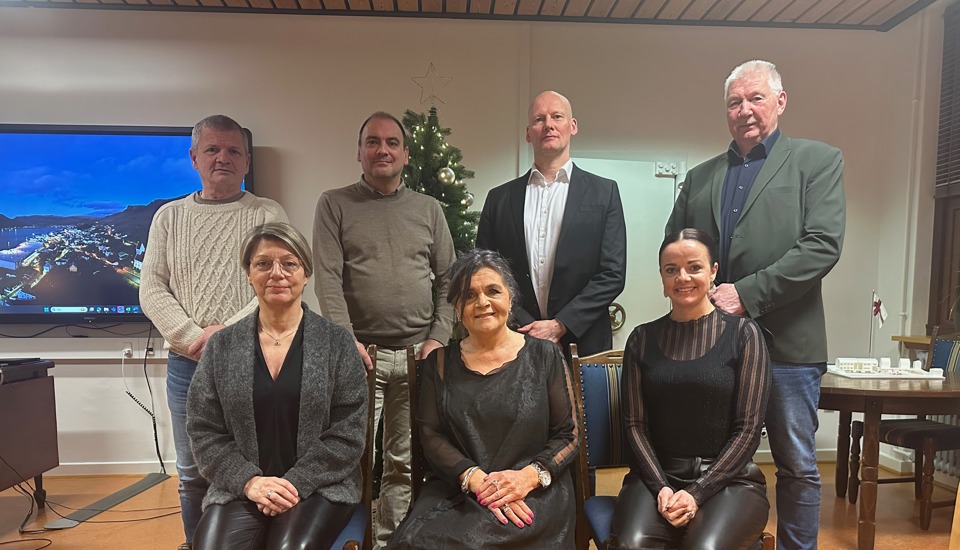 Áheitan á Løgtingið frá Tvøroyrar býráð